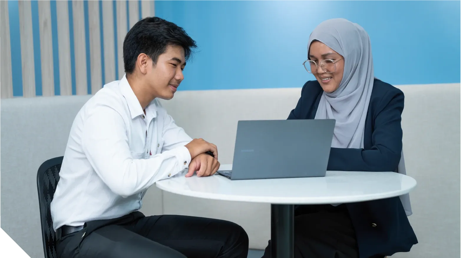 English support session for students